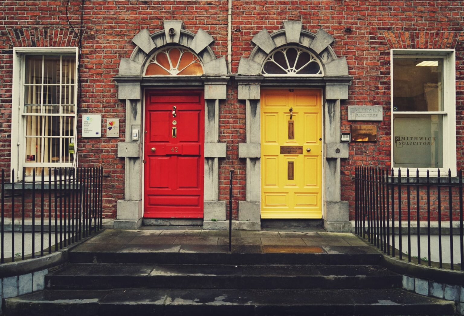 Como falar “tanto faz” em espanhol Como dizer "tanto faz" em espanhol