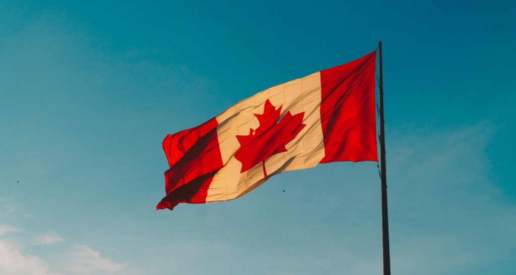 50 anos da Lei das Línguas Oficiais do Canadá Bandeira do Canadá