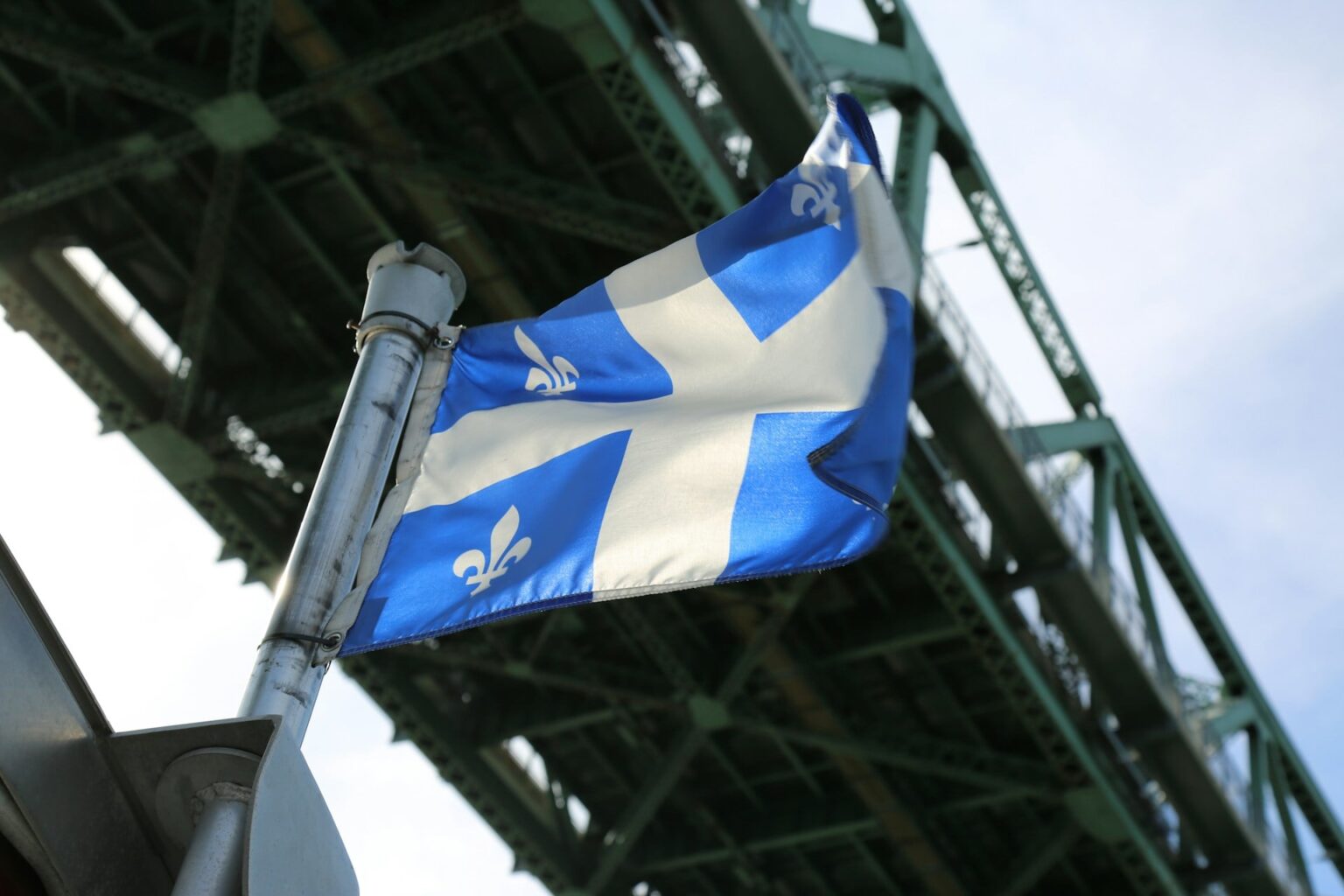 Tabarnak! Google Tradutor agora inclui o francês do Québec