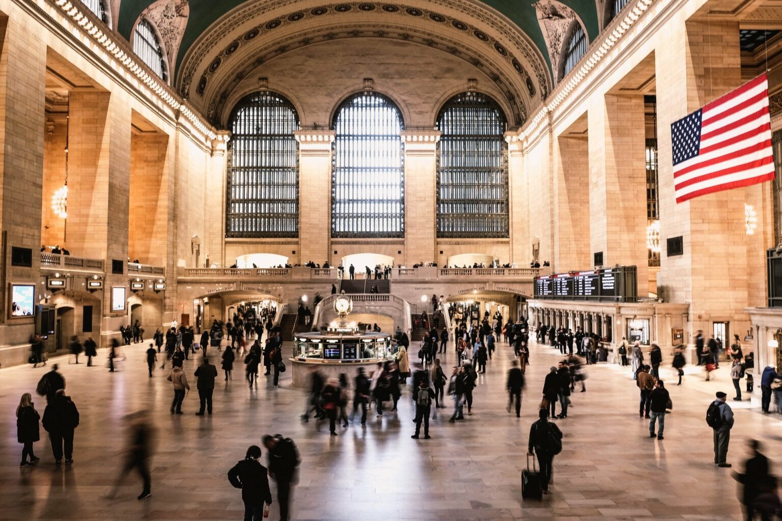 Como solicitar informações e pedir ajudar em inglês