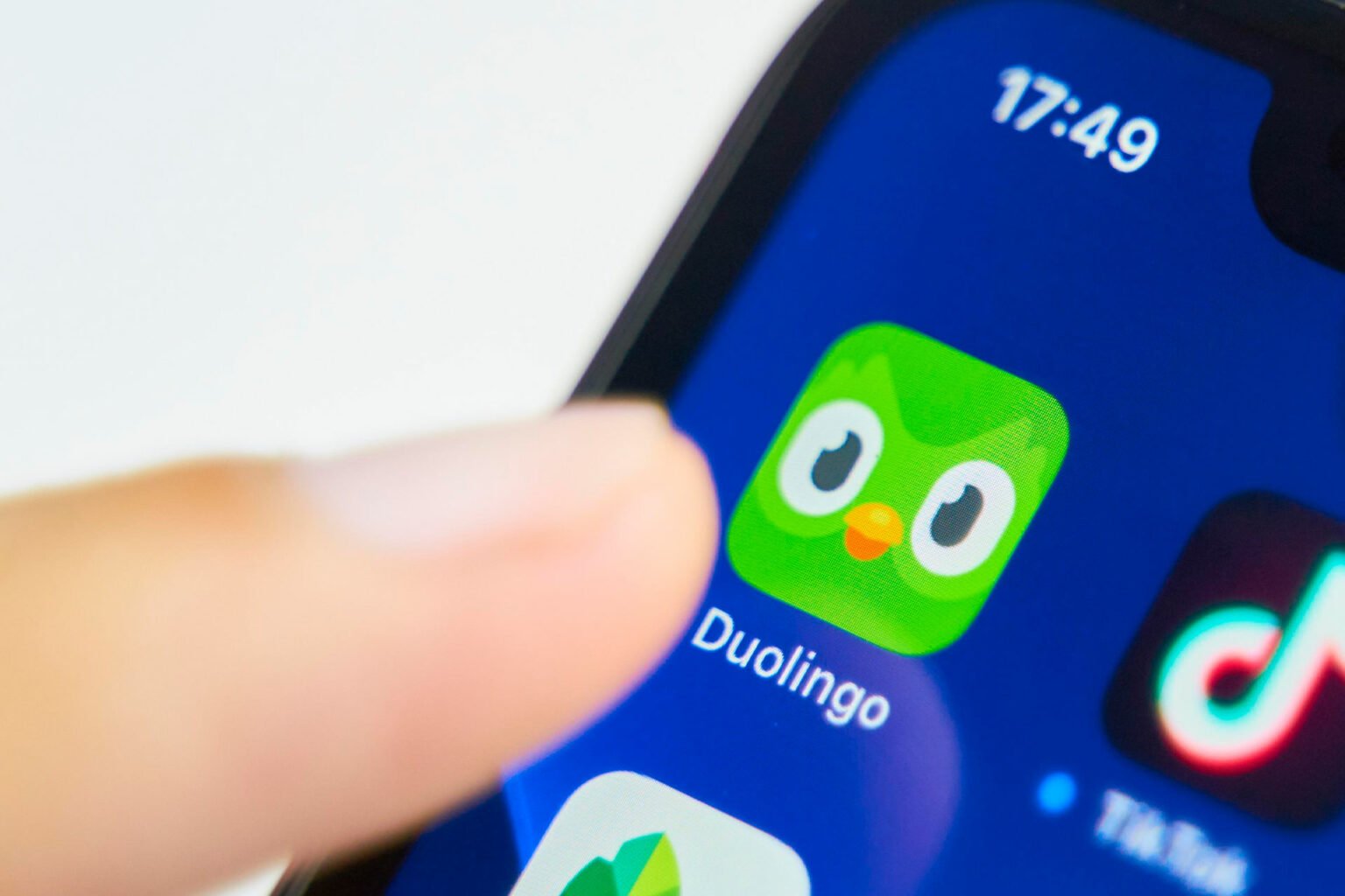 Site oferece tradução e ensino de idiomas de graça pela web imagem destacada - ícone do Duolingo