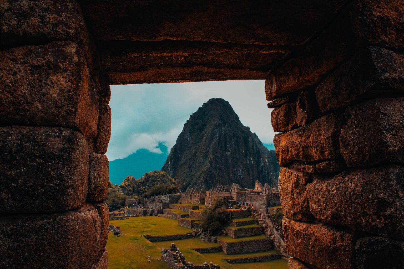 Qual é a origem dos nomes dos países da América do Sul?