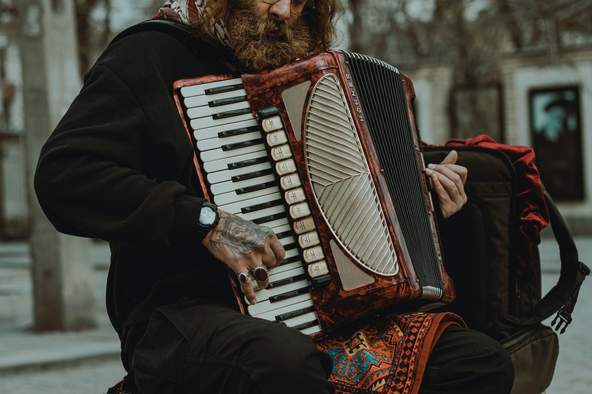 Qual a diferença entre Acordeon, Sanfona e Gaita? • HR idiomas Qual a diferença entre Acordeon, Sanfona e Gaita? • HR idiomas